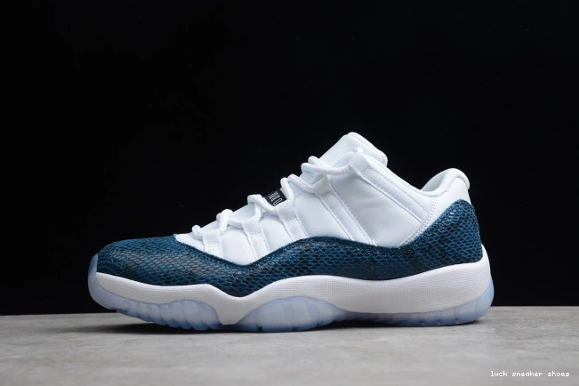 Rep LUCY Low Jordan Air Blue 11 CD6846-102 Snakeskin Navy 0708